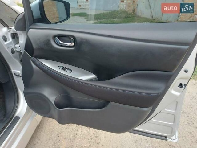 Ниссан Лиф, объемом двигателя 0 л и пробегом 77 тыс. км за 12800 $, фото 25 на Automoto.ua