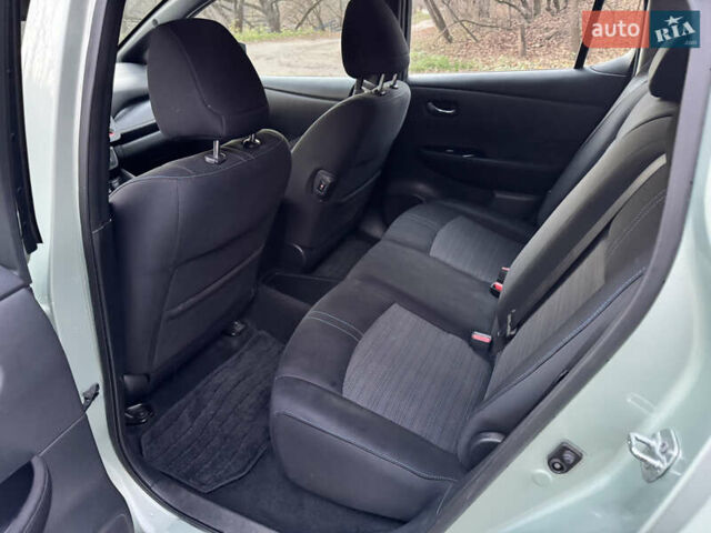 Ніссан Ліф, об'ємом двигуна 0 л та пробігом 130 тис. км за 11888 $, фото 24 на Automoto.ua