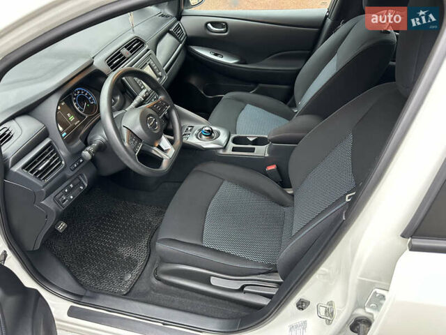 Ніссан Ліф, об'ємом двигуна 0 л та пробігом 37 тис. км за 11800 $, фото 3 на Automoto.ua