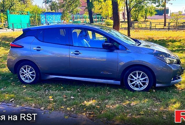 Ниссан Лиф, объемом двигателя 0.11 л и пробегом 103 тыс. км за 13300 $, фото 2 на Automoto.ua