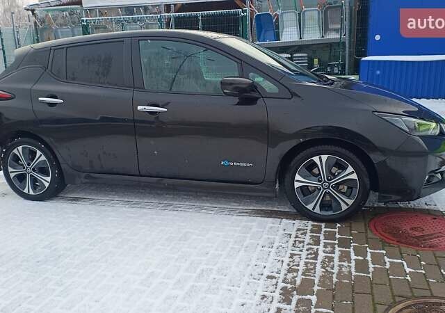 Ниссан Лиф, объемом двигателя 0 л и пробегом 115 тыс. км за 10900 $, фото 3 на Automoto.ua