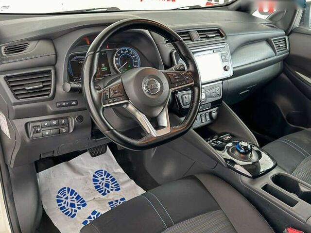 Ниссан Лиф, объемом двигателя 0 л и пробегом 115 тыс. км за 12150 $, фото 5 на Automoto.ua