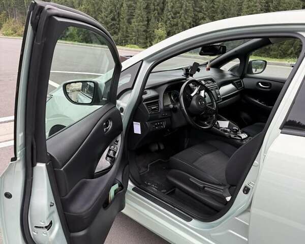 Ниссан Лиф, объемом двигателя 0 л и пробегом 160 тыс. км за 10200 $, фото 3 на Automoto.ua