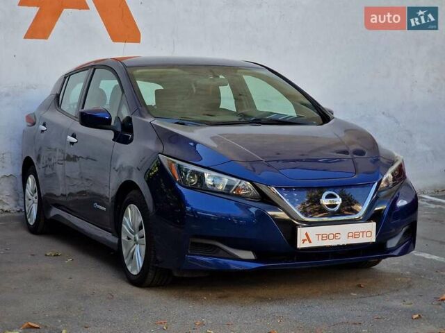 Ниссан Лиф, объемом двигателя 0 л и пробегом 176 тыс. км за 10990 $, фото 6 на Automoto.ua