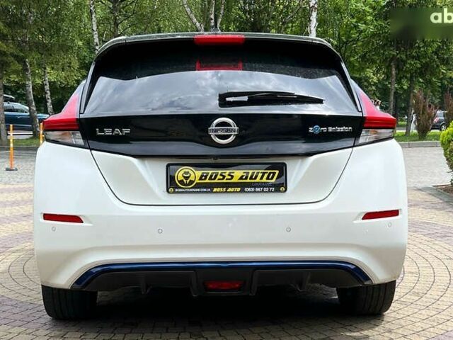 Ниссан Лиф, объемом двигателя 0 л и пробегом 115 тыс. км за 13700 $, фото 5 на Automoto.ua