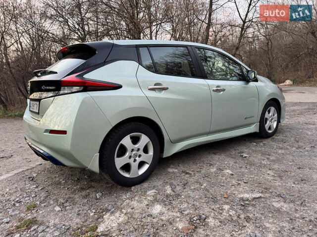 Ніссан Ліф, об'ємом двигуна 0 л та пробігом 130 тис. км за 11888 $, фото 3 на Automoto.ua