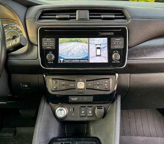 Ниссан Лиф, объемом двигателя 0.11 л и пробегом 136 тыс. км за 11800 $, фото 12 на Automoto.ua