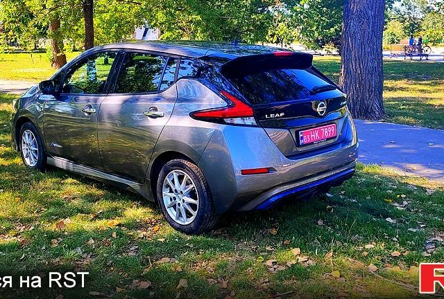 Ниссан Лиф, объемом двигателя 0.11 л и пробегом 103 тыс. км за 13300 $, фото 4 на Automoto.ua