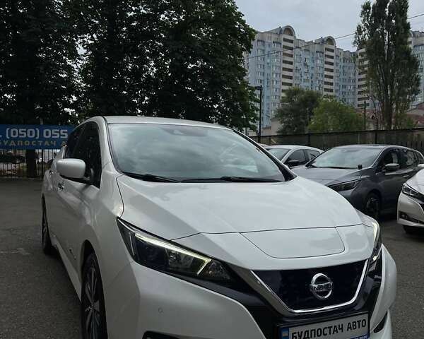 Ниссан Лиф, объемом двигателя 0 л и пробегом 83 тыс. км за 12799 $, фото 5 на Automoto.ua