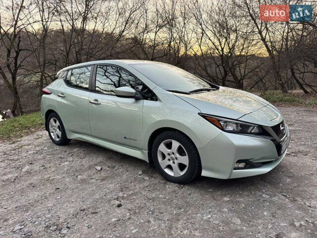 Ніссан Ліф, об'ємом двигуна 0 л та пробігом 130 тис. км за 11888 $, фото 1 на Automoto.ua