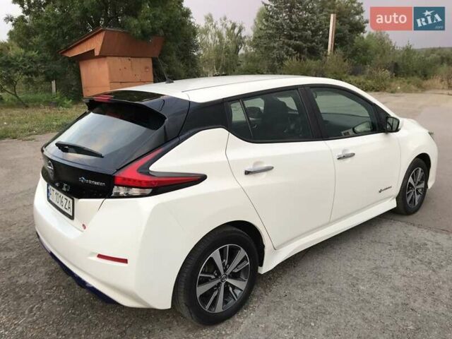 Ниссан Лиф, объемом двигателя 0 л и пробегом 15 тыс. км за 16200 $, фото 13 на Automoto.ua