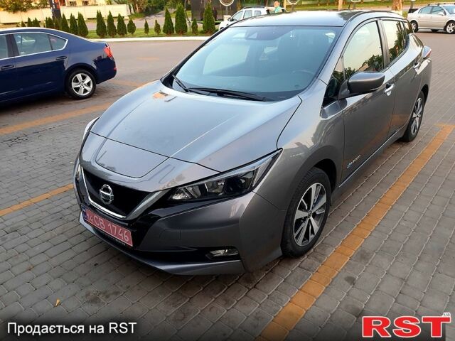 Ниссан Лиф, объемом двигателя 0.11 л и пробегом 88 тыс. км за 13700 $, фото 1 на Automoto.ua