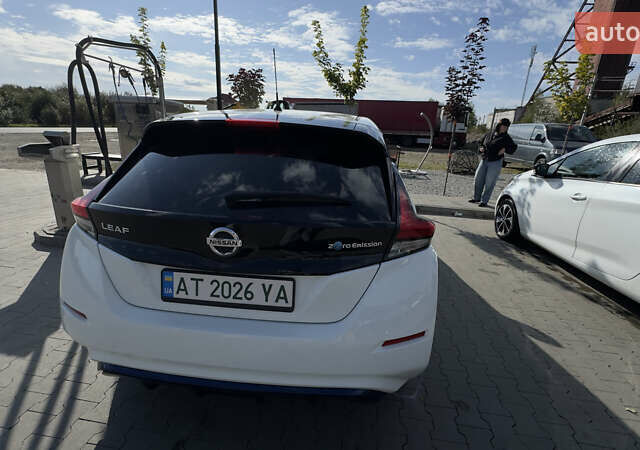 Ниссан Лиф, объемом двигателя 0 л и пробегом 92 тыс. км за 12900 $, фото 13 на Automoto.ua