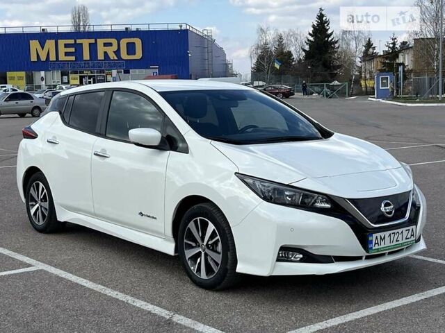 Ниссан Лиф, объемом двигателя 0 л и пробегом 35 тыс. км за 14750 $, фото 2 на Automoto.ua