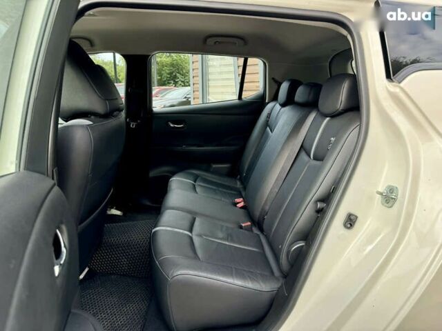 Ниссан Лиф, объемом двигателя 0 л и пробегом 50 тыс. км за 16500 $, фото 21 на Automoto.ua