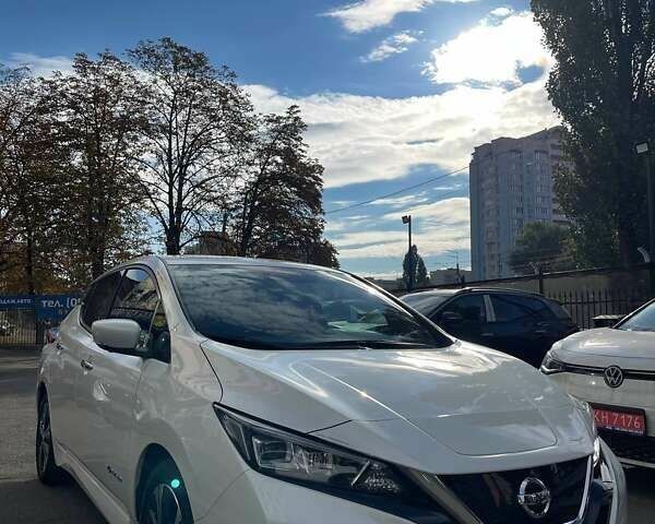 Ніссан Ліф, об'ємом двигуна 0 л та пробігом 65 тис. км за 13599 $, фото 3 на Automoto.ua