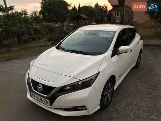 Ниссан Лиф, объемом двигателя 0 л и пробегом 15 тыс. км за 16200 $, фото 5 на Automoto.ua