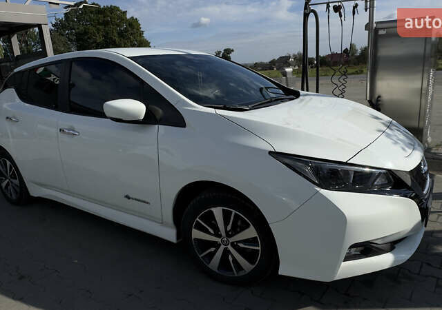 Ниссан Лиф, объемом двигателя 0 л и пробегом 92 тыс. км за 12900 $, фото 12 на Automoto.ua