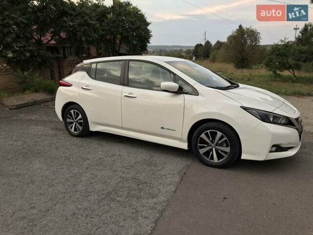 Ниссан Лиф, объемом двигателя 0 л и пробегом 15 тыс. км за 16200 $, фото 15 на Automoto.ua