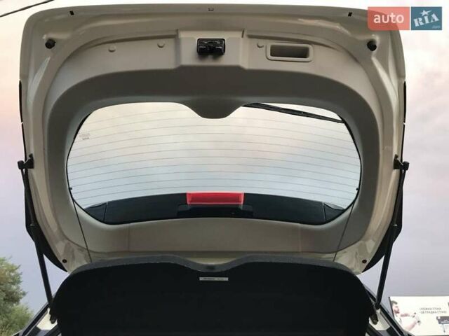 Ниссан Лиф, объемом двигателя 0 л и пробегом 15 тыс. км за 16200 $, фото 42 на Automoto.ua