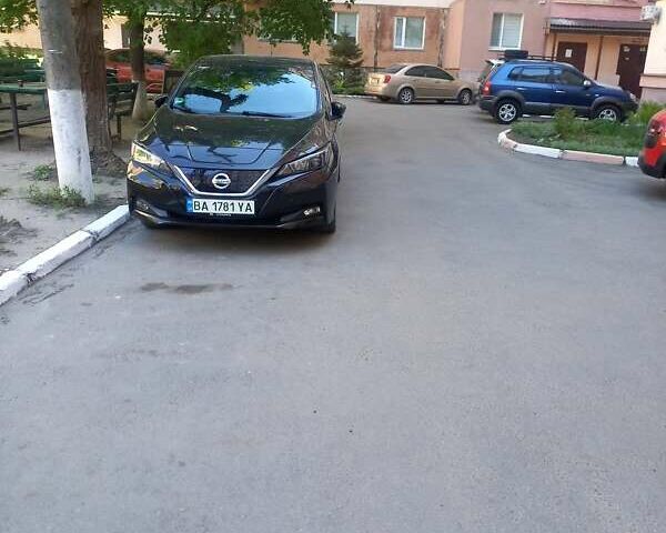 Ніссан Ліф, об'ємом двигуна 0 л та пробігом 117 тис. км за 13700 $, фото 2 на Automoto.ua