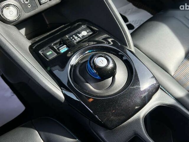 Ниссан Лиф, объемом двигателя 0 л и пробегом 81 тыс. км за 14600 $, фото 20 на Automoto.ua