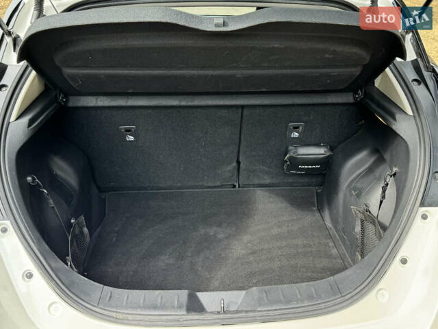 Ниссан Лиф, объемом двигателя 0 л и пробегом 33 тыс. км за 17300 $, фото 12 на Automoto.ua