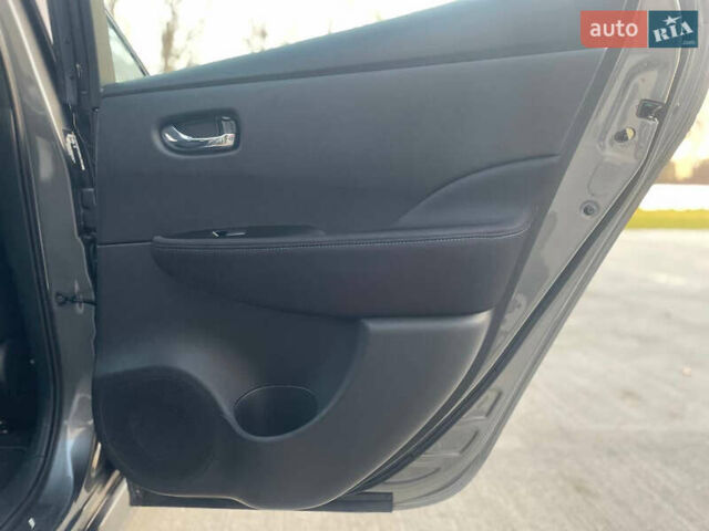 Ніссан Ліф, об'ємом двигуна 0 л та пробігом 27 тис. км за 13500 $, фото 26 на Automoto.ua