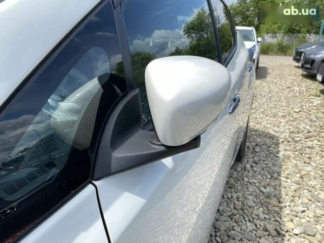 Ніссан Ліф, об'ємом двигуна 0 л та пробігом 105 тис. км за 15500 $, фото 19 на Automoto.ua