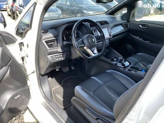 Ниссан Лиф, объемом двигателя 0 л и пробегом 105 тыс. км за 16100 $, фото 1 на Automoto.ua