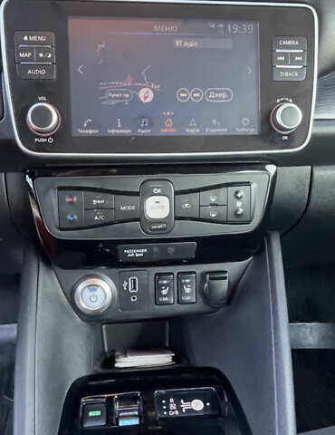 Ниссан Лиф, объемом двигателя 0 л и пробегом 69 тыс. км за 13150 $, фото 26 на Automoto.ua