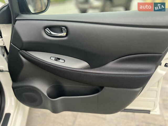 Ніссан Ліф, об'ємом двигуна 0 л та пробігом 32 тис. км за 13999 $, фото 34 на Automoto.ua