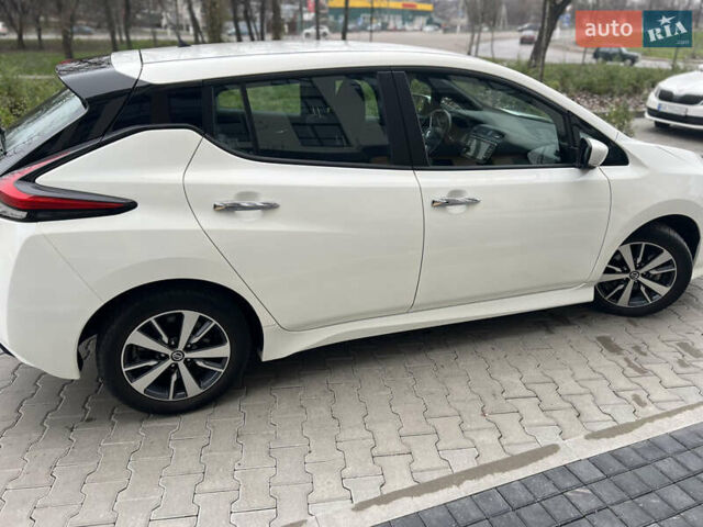 Ніссан Ліф, об'ємом двигуна 0 л та пробігом 32 тис. км за 13999 $, фото 3 на Automoto.ua