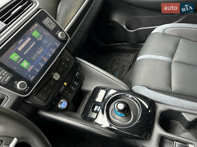 Ниссан Лиф, объемом двигателя 0 л и пробегом 179 тыс. км за 12800 $, фото 54 на Automoto.ua