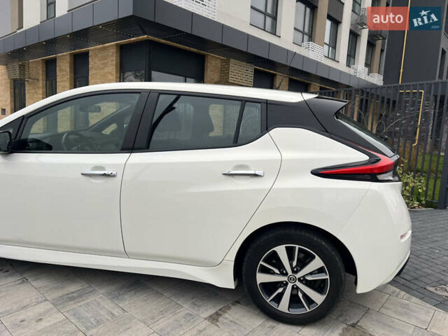 Ніссан Ліф, об'ємом двигуна 0 л та пробігом 32 тис. км за 13999 $, фото 10 на Automoto.ua