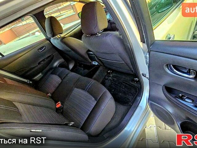 Ниссан Лиф, объемом двигателя 0.11 л и пробегом 98 тыс. км за 14000 $, фото 1 на Automoto.ua