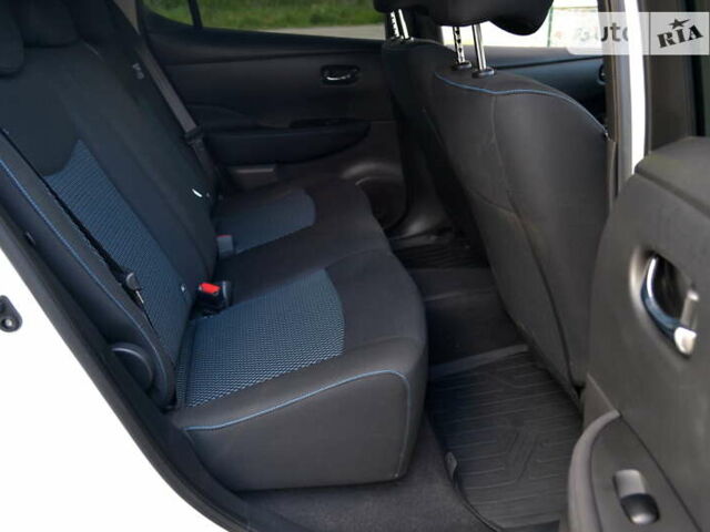 Ниссан Лиф, объемом двигателя 0 л и пробегом 31 тыс. км за 18855 $, фото 31 на Automoto.ua