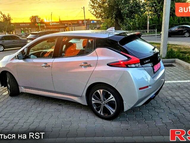 Ниссан Лиф, объемом двигателя 0.11 л и пробегом 98 тыс. км за 14000 $, фото 12 на Automoto.ua