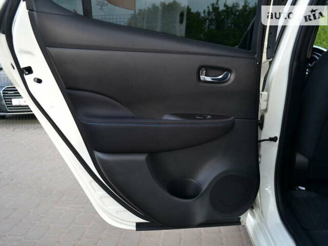 Ниссан Лиф, объемом двигателя 0 л и пробегом 31 тыс. км за 18855 $, фото 28 на Automoto.ua