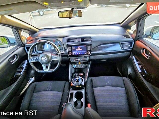Ниссан Лиф, объемом двигателя 0.11 л и пробегом 98 тыс. км за 14000 $, фото 3 на Automoto.ua