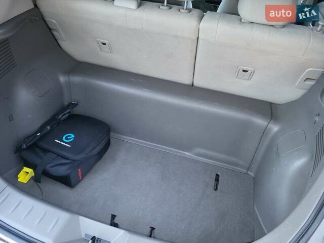 Серый Ниссан Лиф, объемом двигателя 0 л и пробегом 98 тыс. км за 3800 $, фото 10 на Automoto.ua