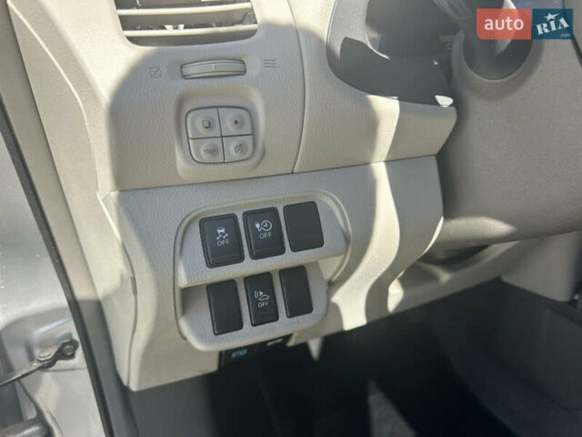 Сірий Ніссан Ліф, об'ємом двигуна 0 л та пробігом 132 тис. км за 5500 $, фото 20 на Automoto.ua