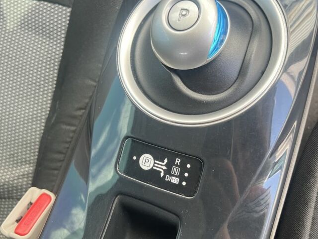 Серый Ниссан Лиф, объемом двигателя 1.6 л и пробегом 107 тыс. км за 5600 $, фото 8 на Automoto.ua