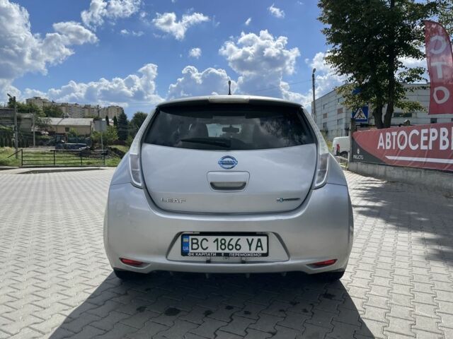 Серый Ниссан Лиф, объемом двигателя 0 л и пробегом 195 тыс. км за 6500 $, фото 3 на Automoto.ua