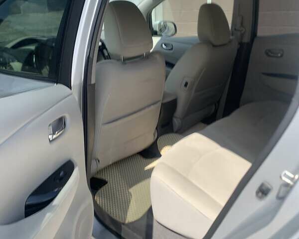 Сірий Ніссан Ліф, об'ємом двигуна 0 л та пробігом 150 тис. км за 5500 $, фото 1 на Automoto.ua