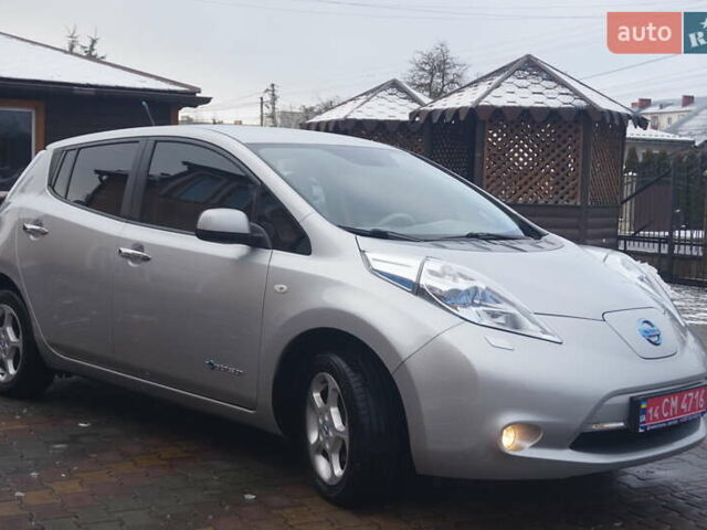 Сірий Ніссан Ліф, об'ємом двигуна 0 л та пробігом 75 тис. км за 4555 $, фото 3 на Automoto.ua