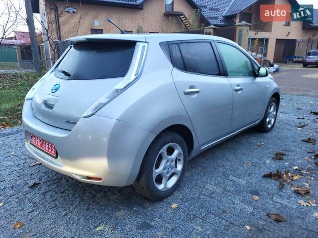 Серый Ниссан Лиф, объемом двигателя 0 л и пробегом 98 тыс. км за 3800 $, фото 9 на Automoto.ua