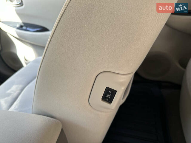 Сірий Ніссан Ліф, об'ємом двигуна 0 л та пробігом 115 тис. км за 5200 $, фото 17 на Automoto.ua