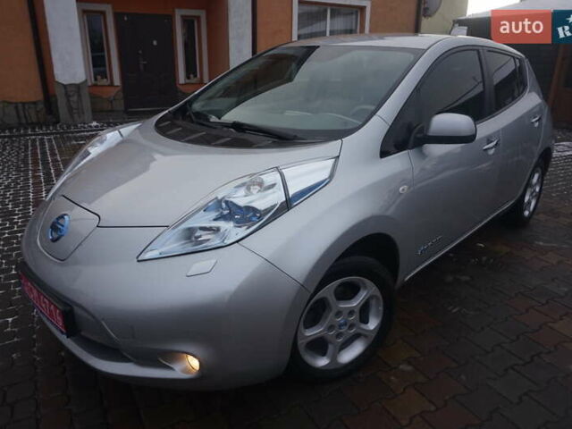 Сірий Ніссан Ліф, об'ємом двигуна 0 л та пробігом 75 тис. км за 4555 $, фото 12 на Automoto.ua