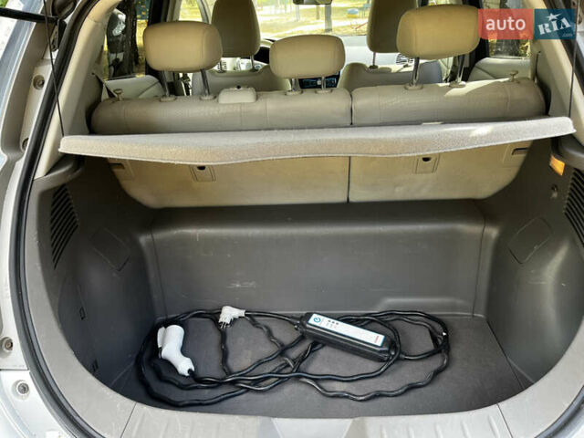Серый Ниссан Лиф, объемом двигателя 0 л и пробегом 124 тыс. км за 5999 $, фото 9 на Automoto.ua